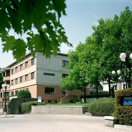 Albergo Casa Dell'Ospite ブレシア エクステリア 写真